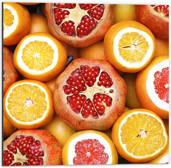 Dibond - Fruit - Gesneden - Sinaasappel - Granaatappel - Grapefruit - 50x50 cm Foto op Aluminium (Wanddecoratie van metaal)