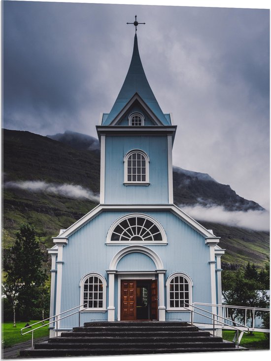 Acrylglas - Gebouw - Kerk - Landschap - Berg - Wolken - Trap - 75x100 cm Foto op Acrylglas (Wanddecoratie op Acrylaat)