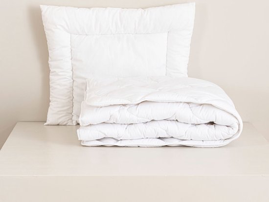 Couette et oreiller anti-allergique 120x150cm enfant pour lit 70x140,  polyester