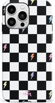 xoxo Wildhearts Thunderstruck - Double Layer - Hard Case geschikt voor iPhone 14 Pro hoesje - Bliksem hoesje - Dames hoesje geschikt voor iPhone 14 Pro hoesje - Case geschikt voor iPhone 14 Pro hoesje - beschermhoes - geblokt - zwart / wit