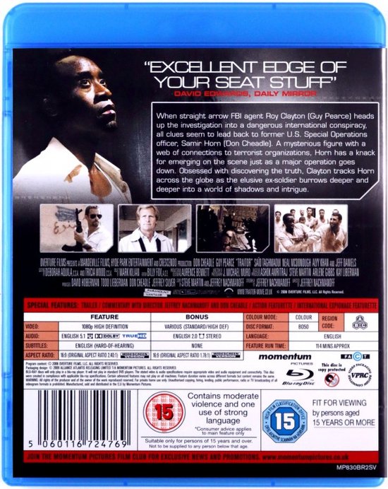 Achterkant van Blu-ray hoes Traitor met synopsis, filmbeelden, technische specificaties en 15-leeftijdsclassificatie.