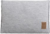 Knit Factory Lynn Sierkussen - Rechthoekig kussen - Kussen woonkamer - Bank kussen - Decoratie kussen - Licht Grijs - 60x40 cm - Kussenhoes inclusief kussenvulling