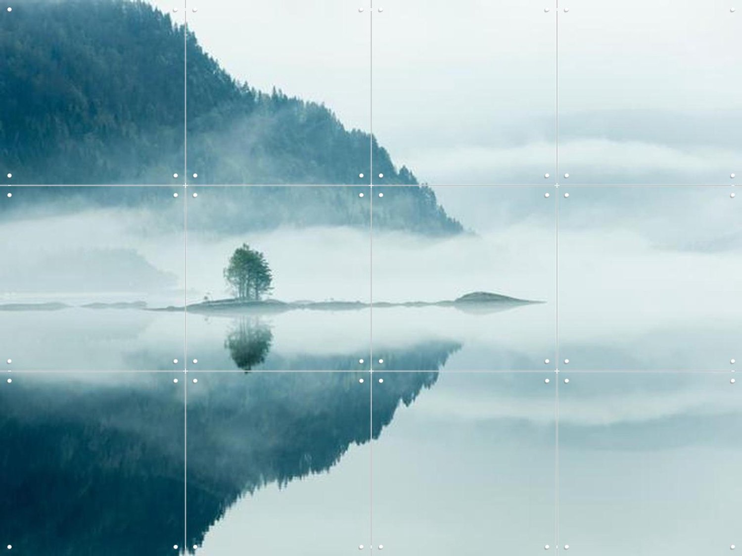 IXXI Mirror Calm Lake With Lone Tree In Mist, Claire Droppert - 80 x 60 cm - Grote wanddecoratie en posters - Realisme, Studeerkamer, Slaapkamer Grijs / Blauw / Wit