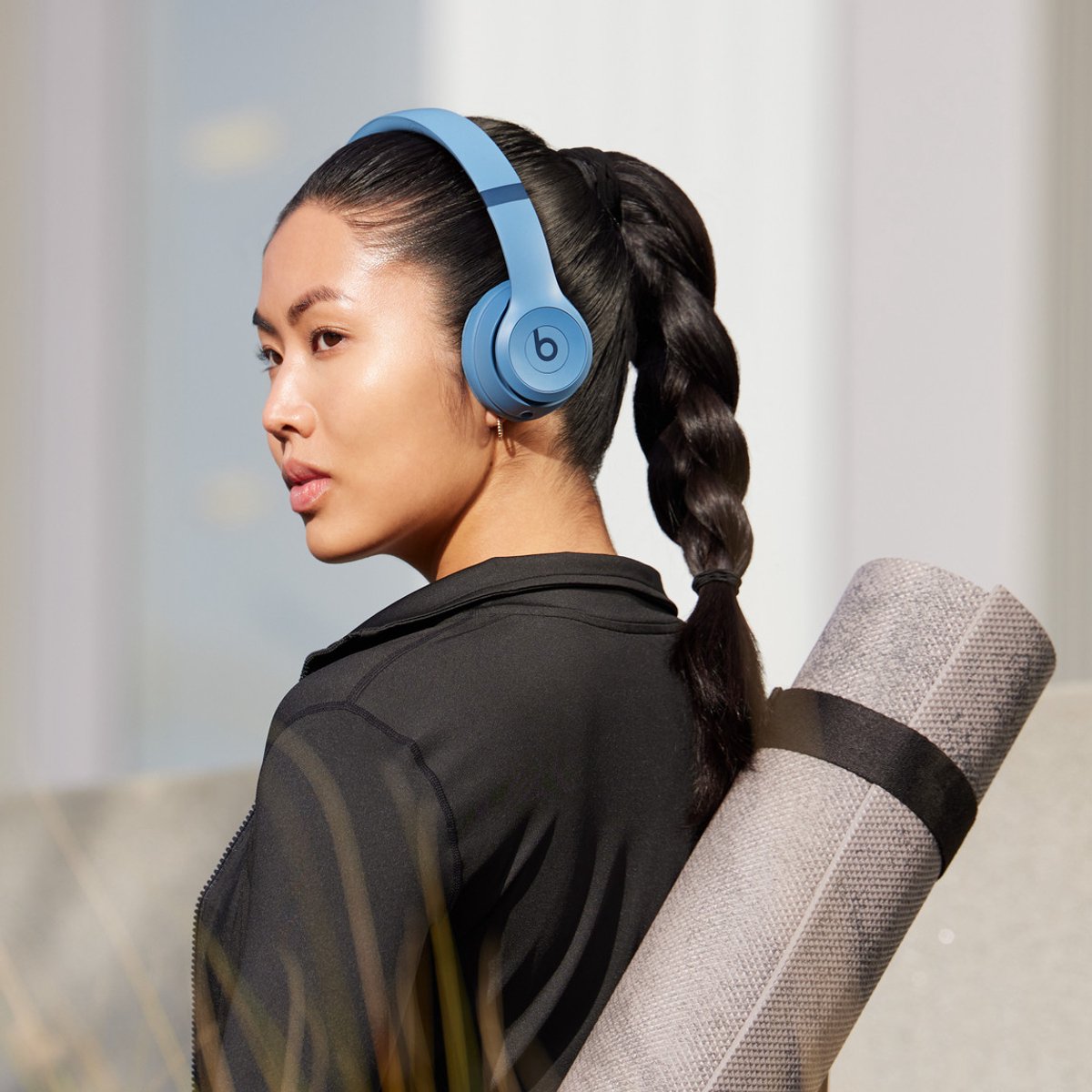 Beats Solo 4 Draadloze Koptelefoon Satijnblauw - afbeelding 2