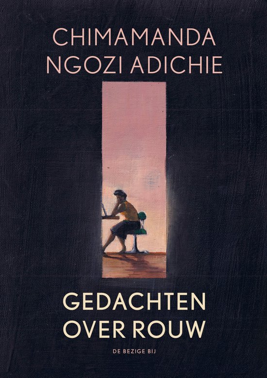 Boek met de titel 'Gedachten over rouw' van Chimamanda Ngozi Adichie. Een schilderij van een persoon zittend aan een bureau met een laptop.
