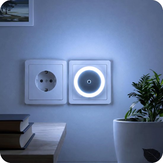 LED Nachtlampje voor Stopcontact - 2 Stuks - Wit Licht - Zachte Verlichting - Plug-in Nachtlamp - Voor Slaapkamer, Hal, Badkamer en Kinderkamer - 6,4 x 5,8 cm van Longziming — afbeelding 5
