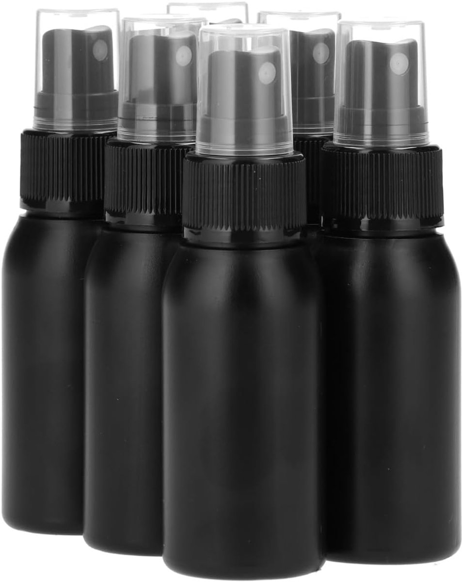 6 x 50 ml ronde fles HDPE zwart + Sprayfles pomp Zwart - BPA Vrij - Niet Breekbaar - Plastic Flesjes Navulbaar - Met Dop - Lege Flessen - 6 stuks.