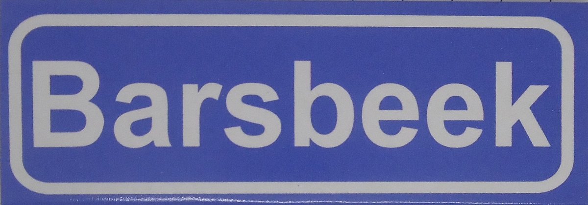 Souv© - koelkast magneet - plaatsnaam bord - kombord - souvenir - koelkastmagneetje - relatiegeschenk Barsbeek