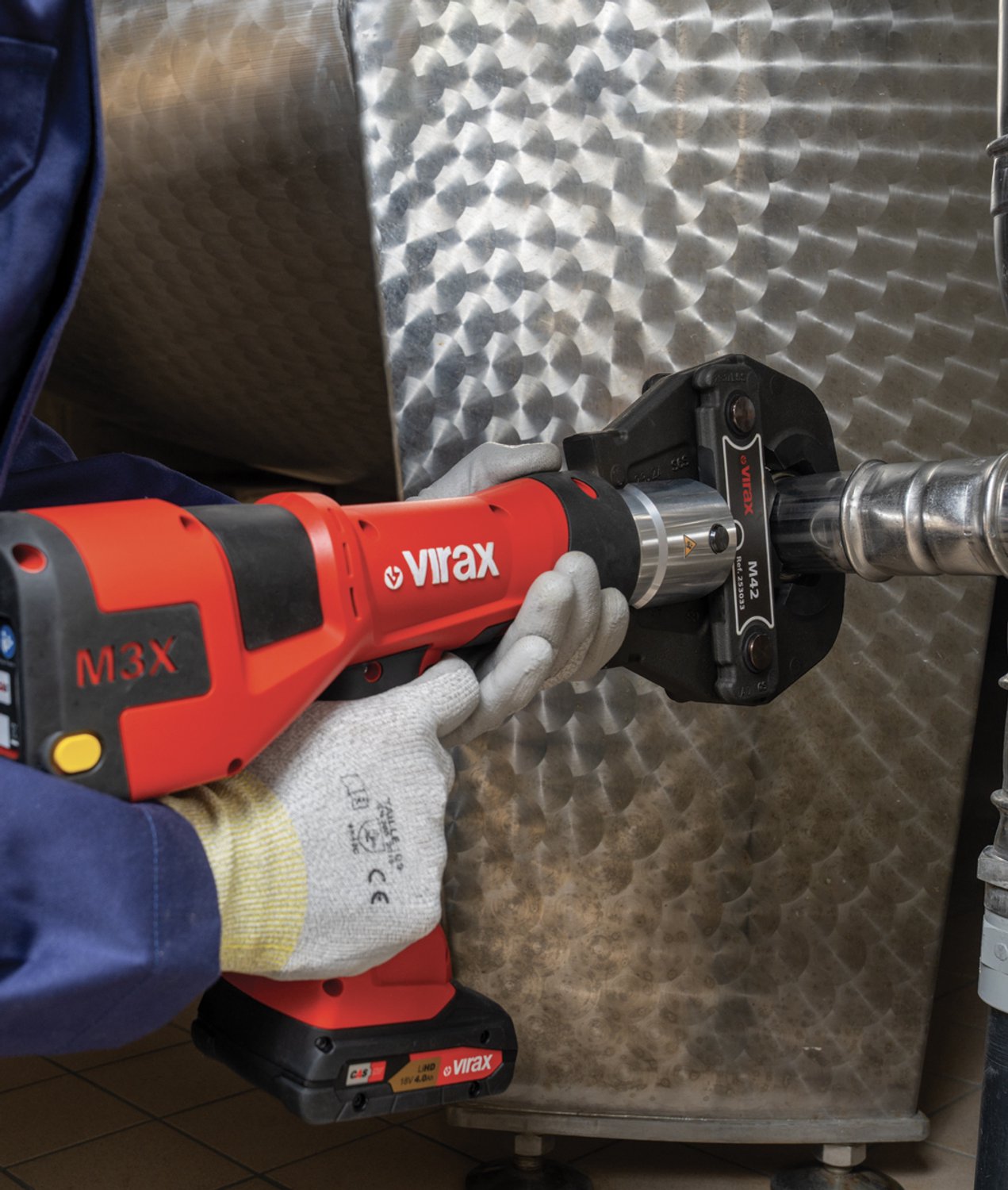 VIRAX Akku-Pressmaschine M3X 32kN 4Ah + Ladegerät CAS - 253211