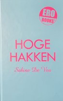 Boek "Hoge Hakken" van Sabine De Vos met een lichtblauwe kaft en roze letters.