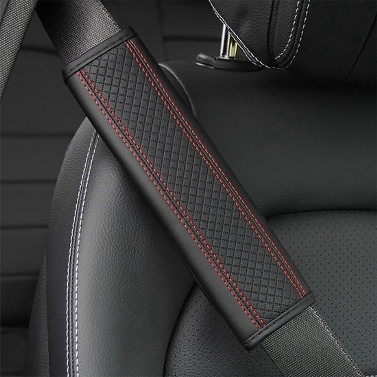 Autogordelpads - Gordelhoezen Schouderbeschermers - Comfortabel Rijden - Zacht Leer - 2 Stuks - Zwartrood