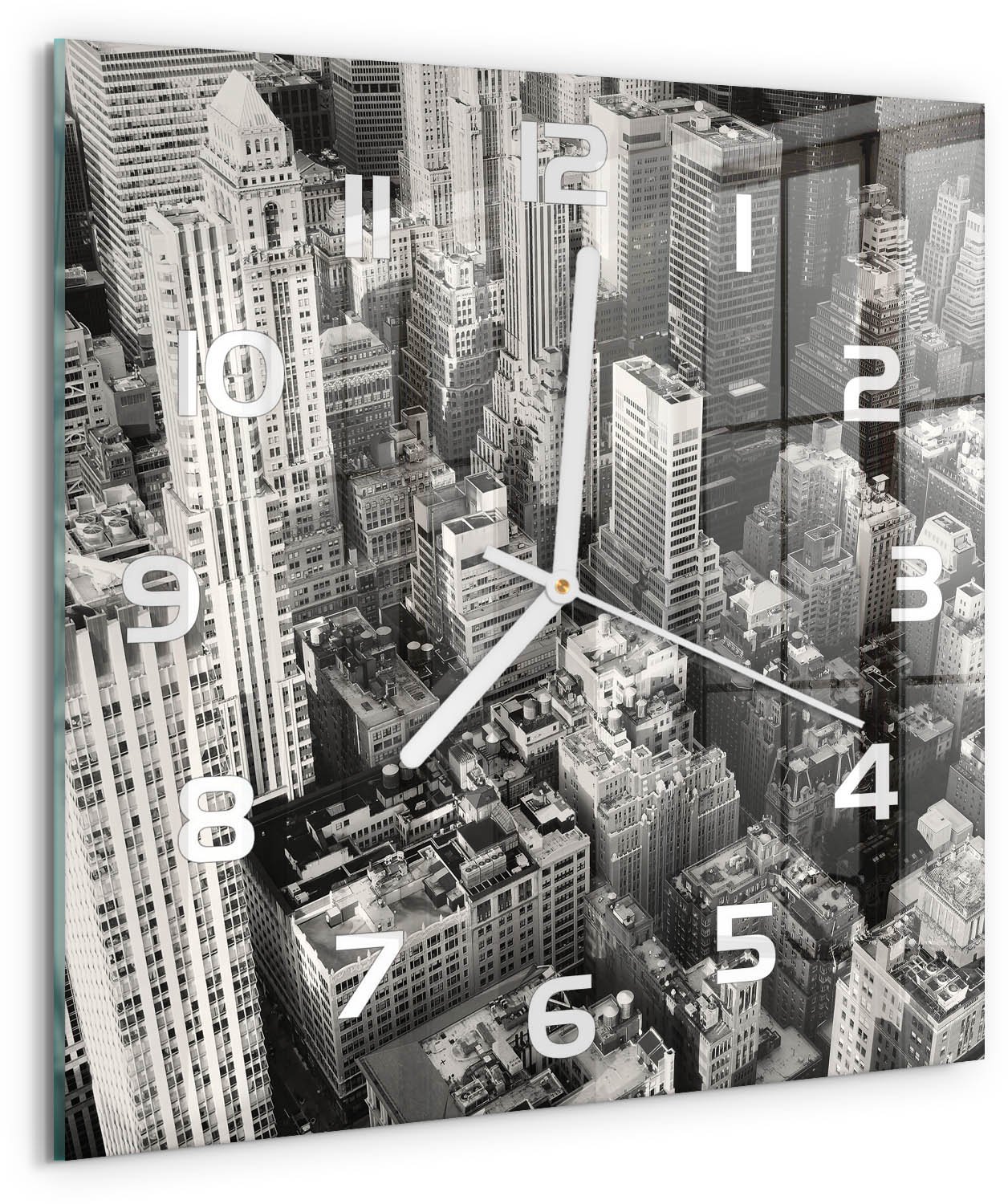 TULUP Wandklok - Vogelsvlucht in New York Wandklok Glas Met Motief - 30x30 cm - Zwart-wit Decoratieve Glazen Klok - Witte handen - Vierkante Klok - Gekleurde Glazen Klok - Glazen Klok Met Print