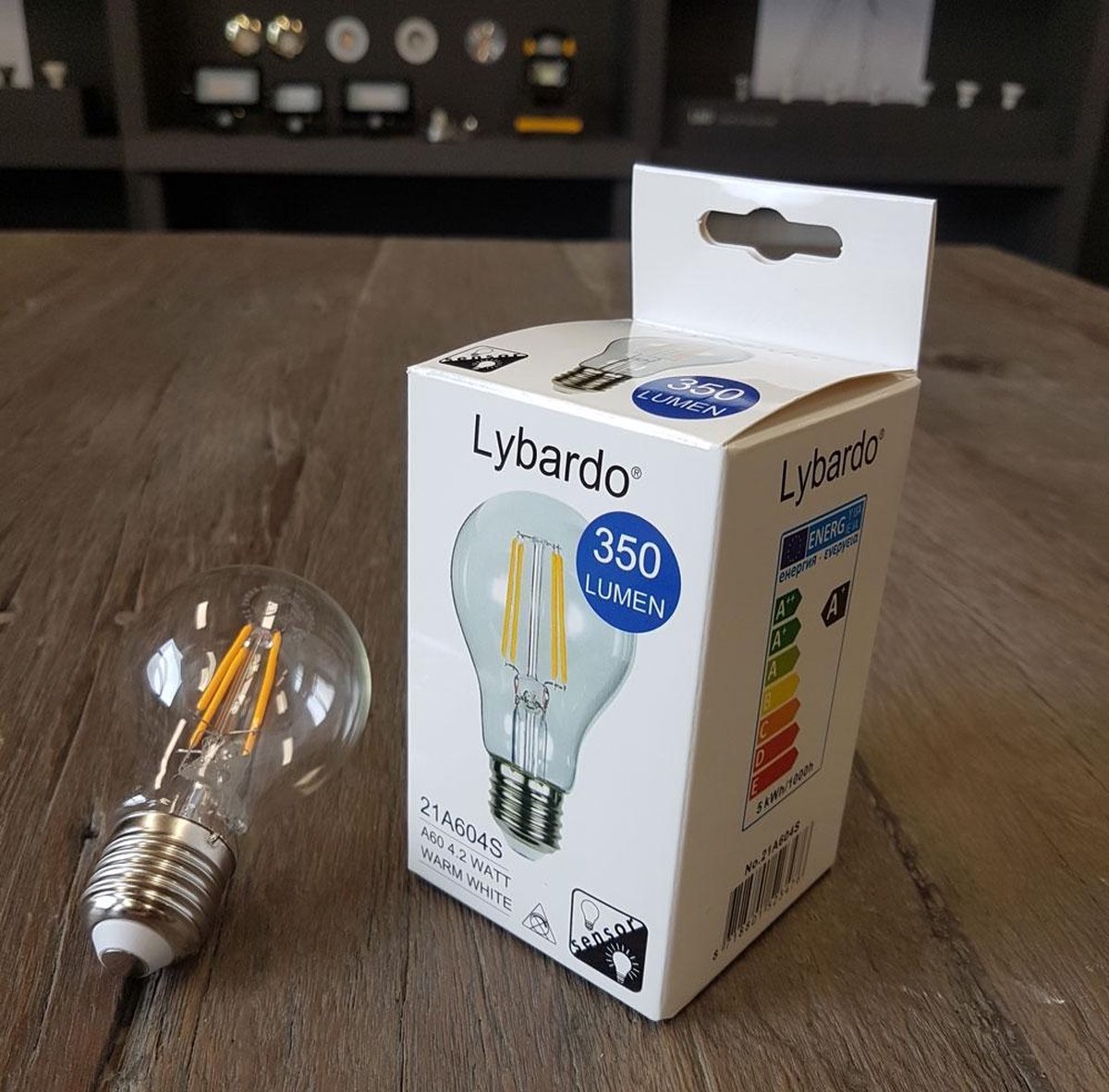 Adviseur Armstrong Rudyard Kipling Lybardo Sensor lamp LED E27 Filament 4.2W 2100K Extra Warm 350 lumen |  bol.com