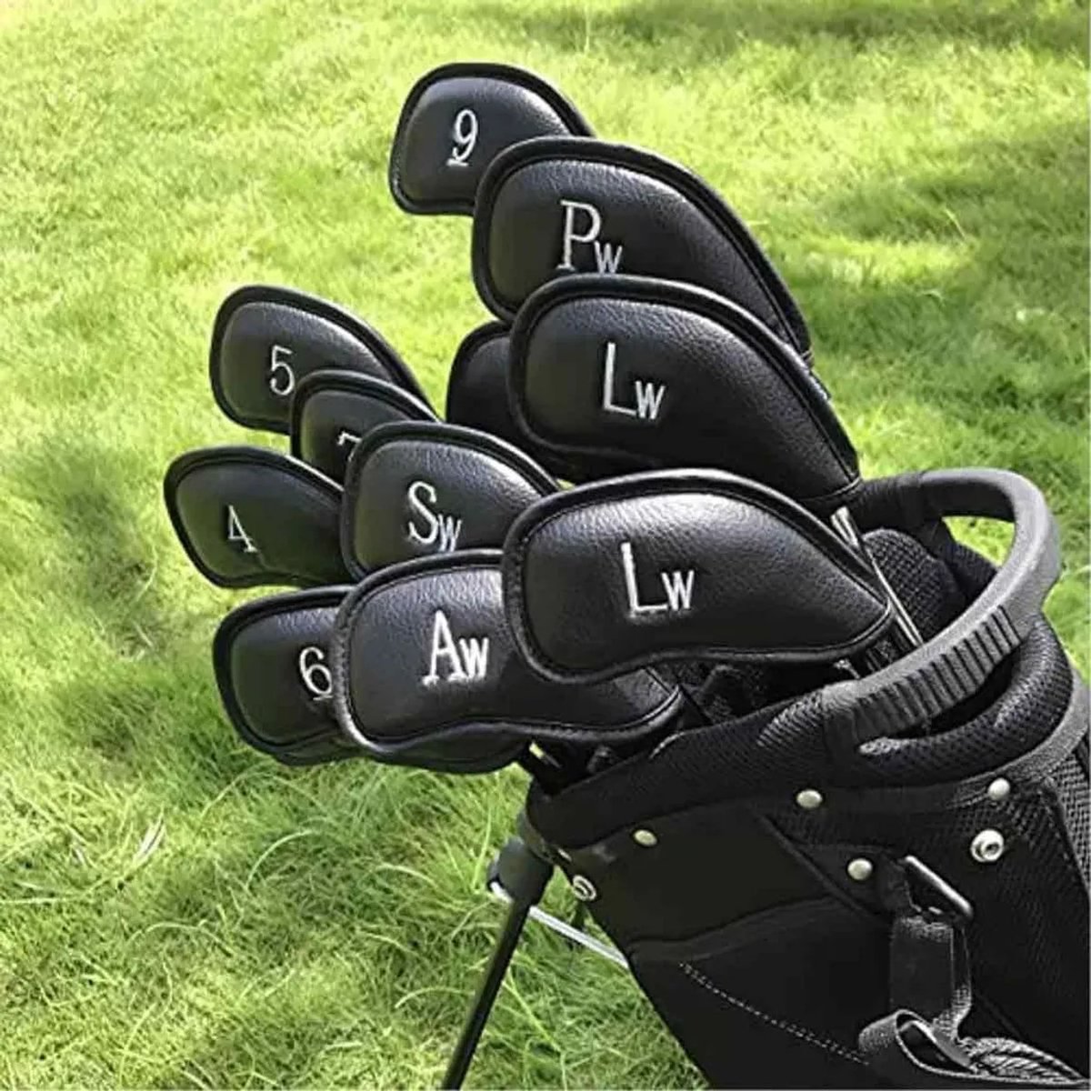 Een set van 12 golfclubhoezen, gemaakt van synthetisch leer, inclusief beschermkapjes Geschikt voor de ijzers, clubhoofdhoezen en beschermhoezen.