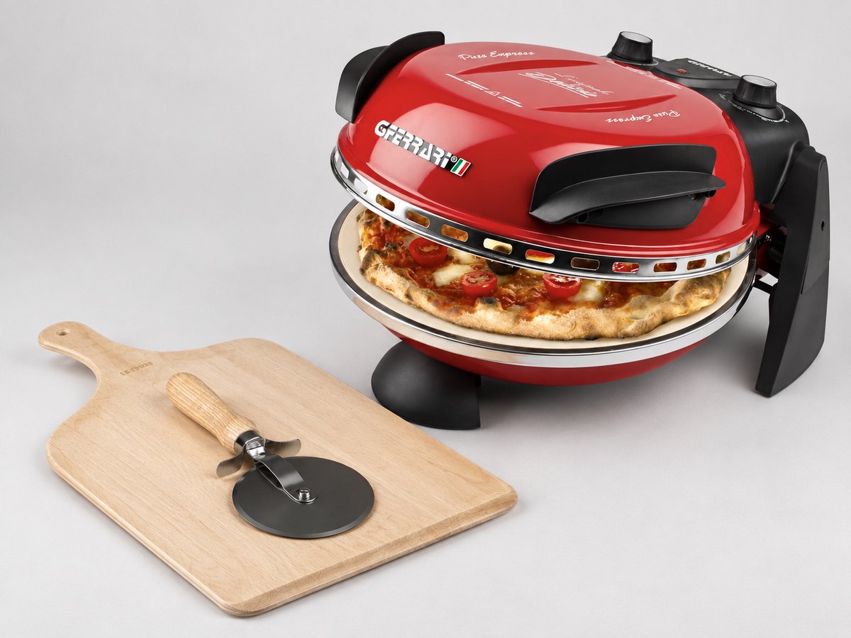 Pizzaoven G3 FERRARI Delizia Rood + Alu pizzaspatels + Pizzaplank + Pizzasnijder