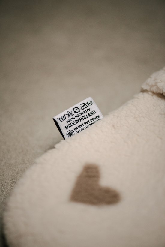 Loeiwarm Joep - Lijnzaadkussen Baby - Handgemaakt in Nederland - Pittenzak - Warmtekussen baby- Wasbare Hoes - Hartjes - Teddy Stof — afbeelding 2