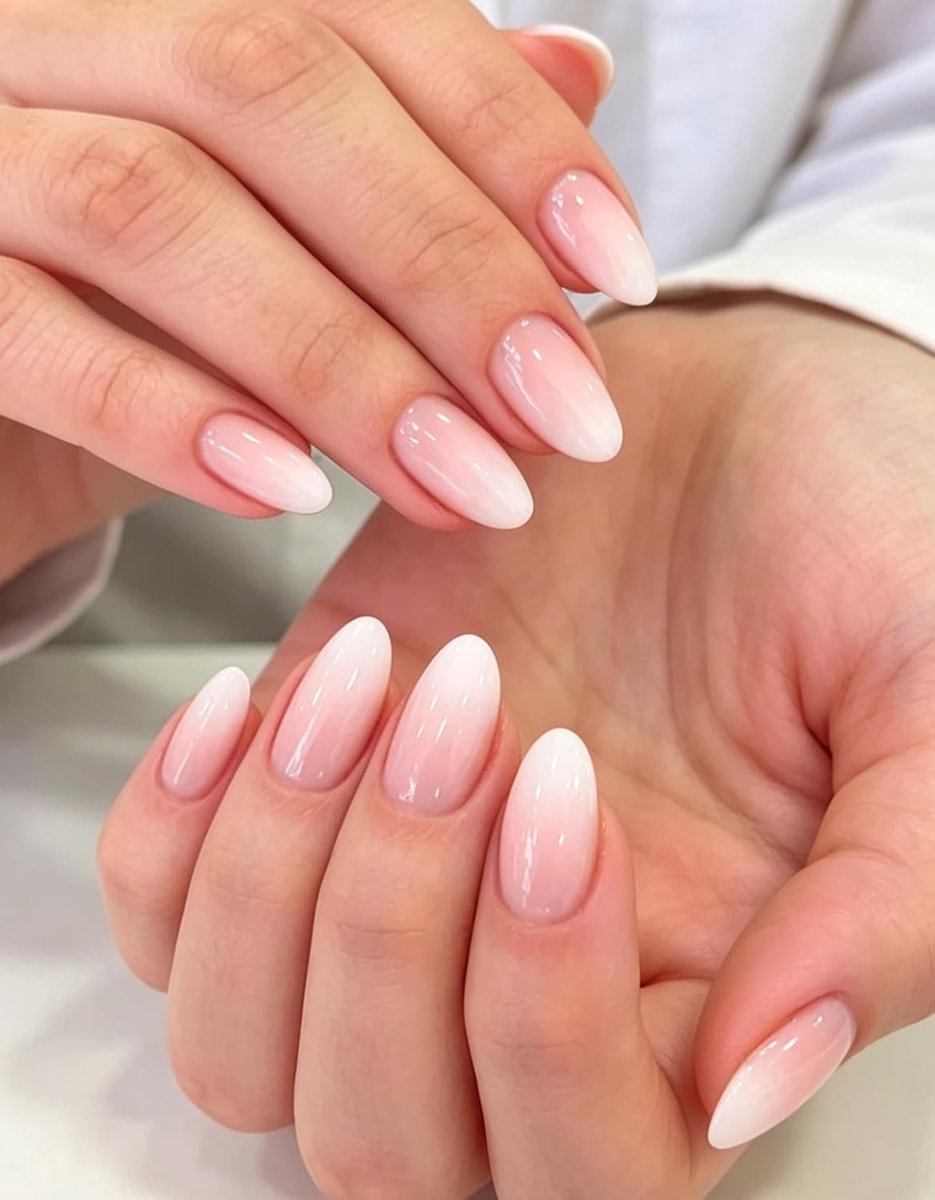 Kunstnagels, roze amandel, wit kleurverloop, kort drukken op nagels, roze witte ombre zomer INS kunstmatige acryl nepnagels