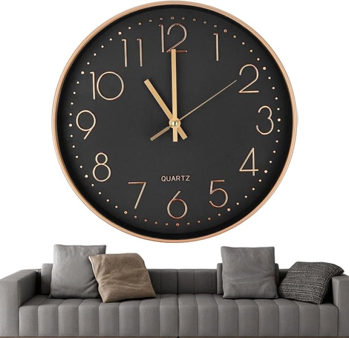 Grote Zwarte Wandklok met Goudkleurige Cijfers en Wijzers - 30 cm - Stil Kwartswerk zonder Tikgeluid