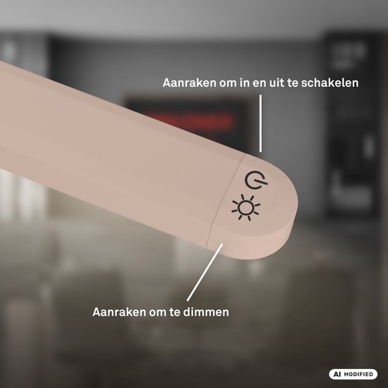 Close-up van de lampenkap van een beige vloerlamp, met aanraakbediening voor in-/uitschakelen en dimmen.