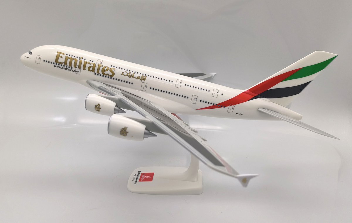 schaalmodel vliegtuig Emirates A380-800 classic livery schaal 1:200 lengte 36,35cm