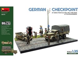 MiniArt Modelbouwpakket Militaire voertuigen - 36075 Duitse Controlepost met 3t Cargo Truck 3,6-36S - Kfz.1 Type 170VK WWII - 5 Figuren Plastic - 1:35 - Modelbouw