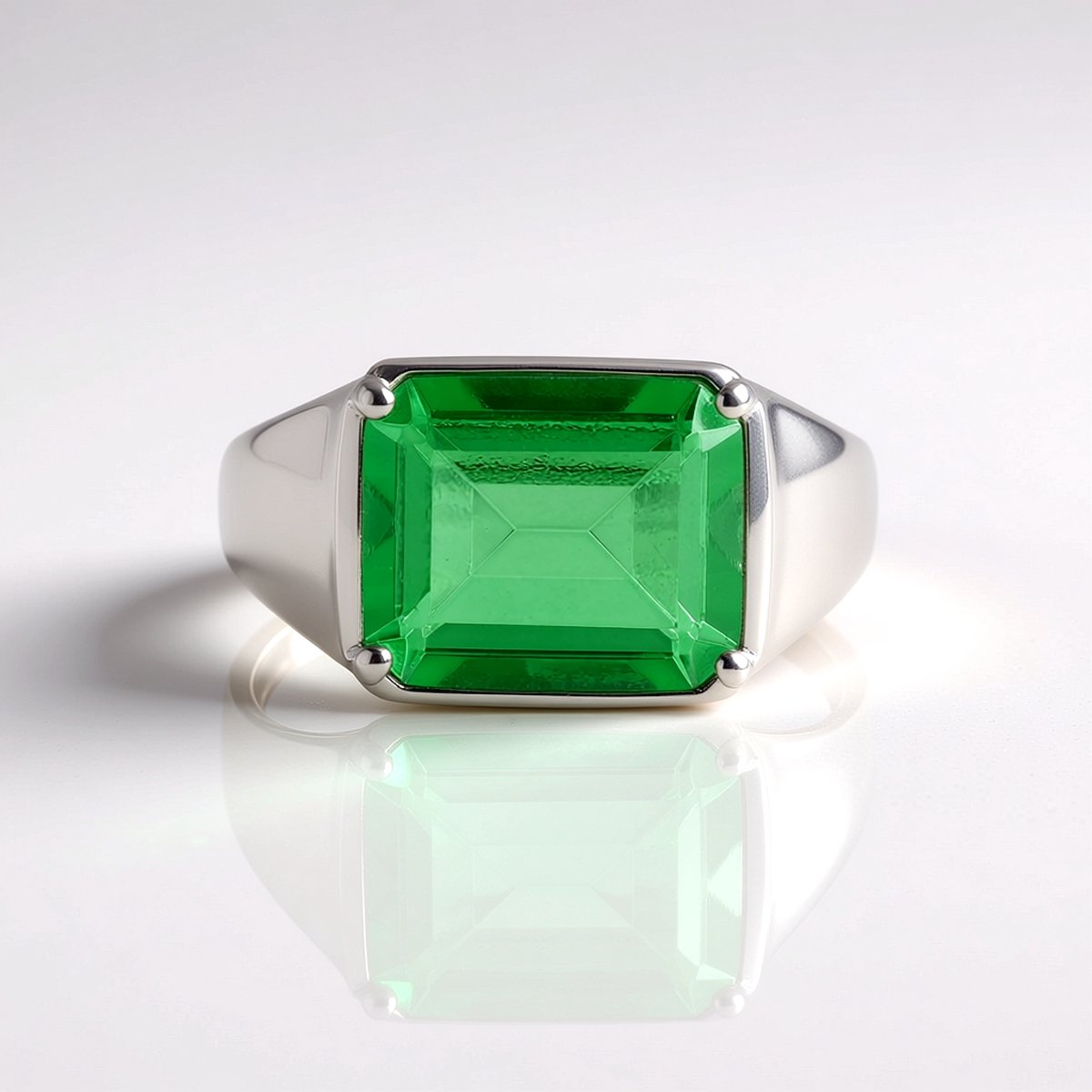 Cavill - Zilveren Ring 925 Sterling Zilver Geplatineerd - 5,018 ct Smaragdgroene Kwarts - Achthoekig Trapgeslepen - Braziliaanse Edelsteen - Maat 17
