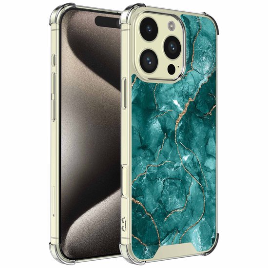 iPhone 15 Pro hoesje met groen marmerpatroon en gouden aders, zij-aanzicht.