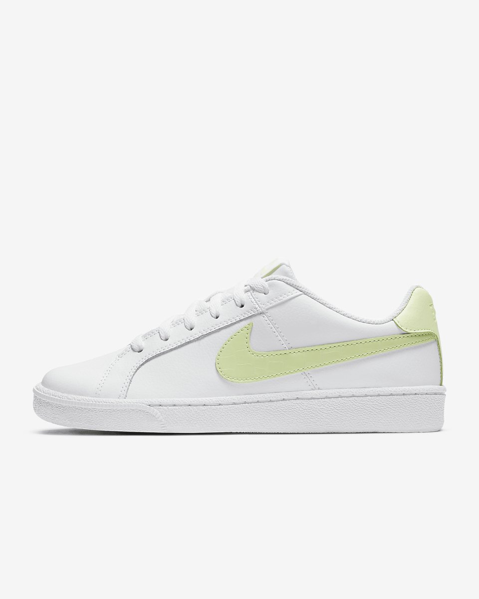 Nike Court Royale – /Barely Volt Court Lifestyle Dames Sneakers voor Vrouwen Wit