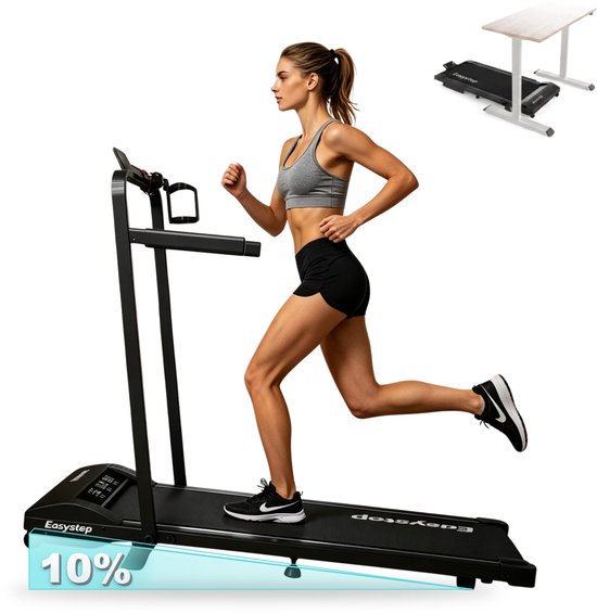 Vrouw in sportkleding rent op een zwarte Easystep-loopband met een helling van 10%, ook met bureau-optie getoond.