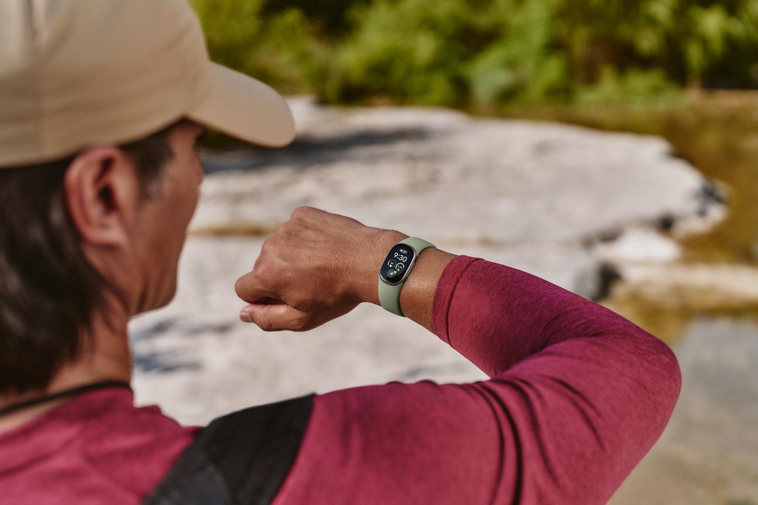 Google Fitbit Edge - Activity tracker - Goudkleur/ Canyon thumbnail 6