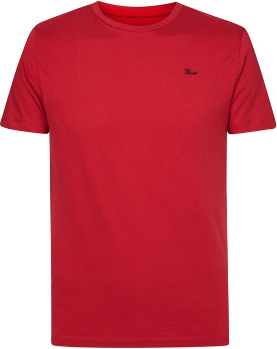 Rood T-shirt met ronde hals, korte mouwen en klein zwart Petrol-logo op de borst.