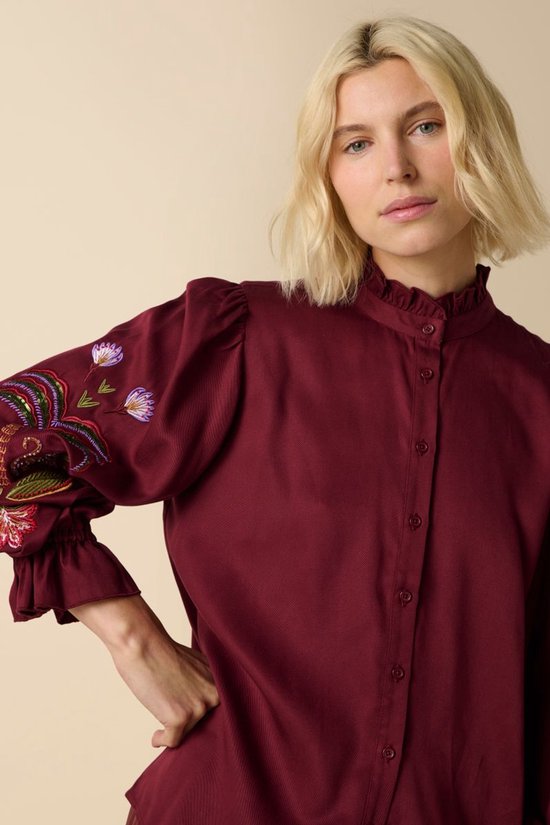 Donkerrode Blouse Met Embroidery