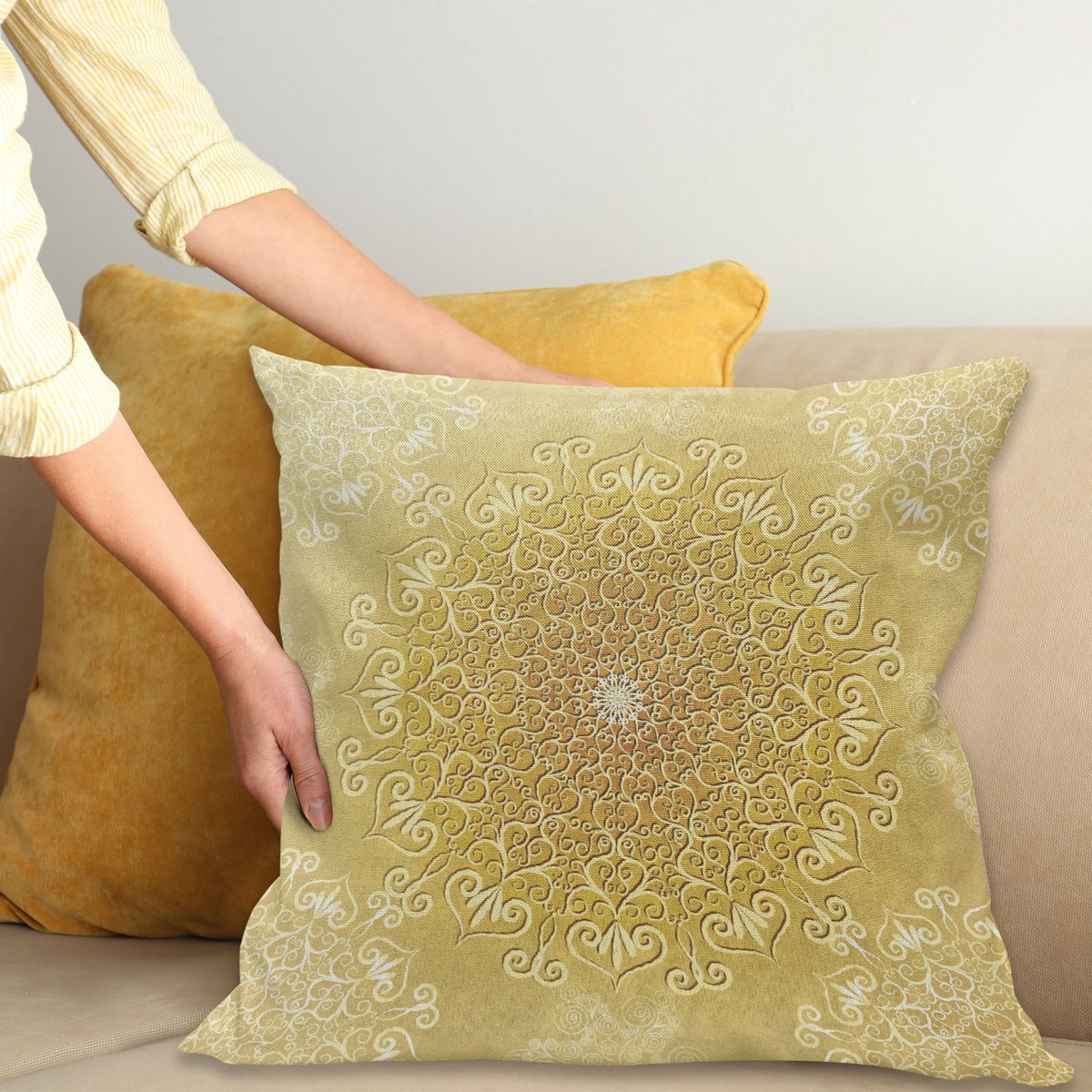 ABAKUHAUS Geel en Bruin Sierkussenhoes, Exotisch Orient Ornate Scroll Ontwerp Illustratie Abstract Print, Decoratieve Vierkante Sierkussenhoes, 40 x 40 cm, Licht Geel en Khaki