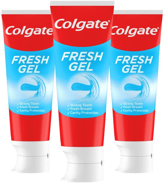 Drie tubes Colgate Fresh Gel tandpasta met rode en witte verpakking. Met blauwe tekst 'FRESH GEL' en witte tekst over sterke tanden, frisse adem en bescherming.