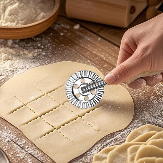 Uitsteekvormpjes, 4 stuks, ravioli-uitsteekvormpjes, vorm, ravioli-stempel, roller, deegsnijder, voor het maken van ravioli, pasta, lasagne, knoedels — afbeelding 3