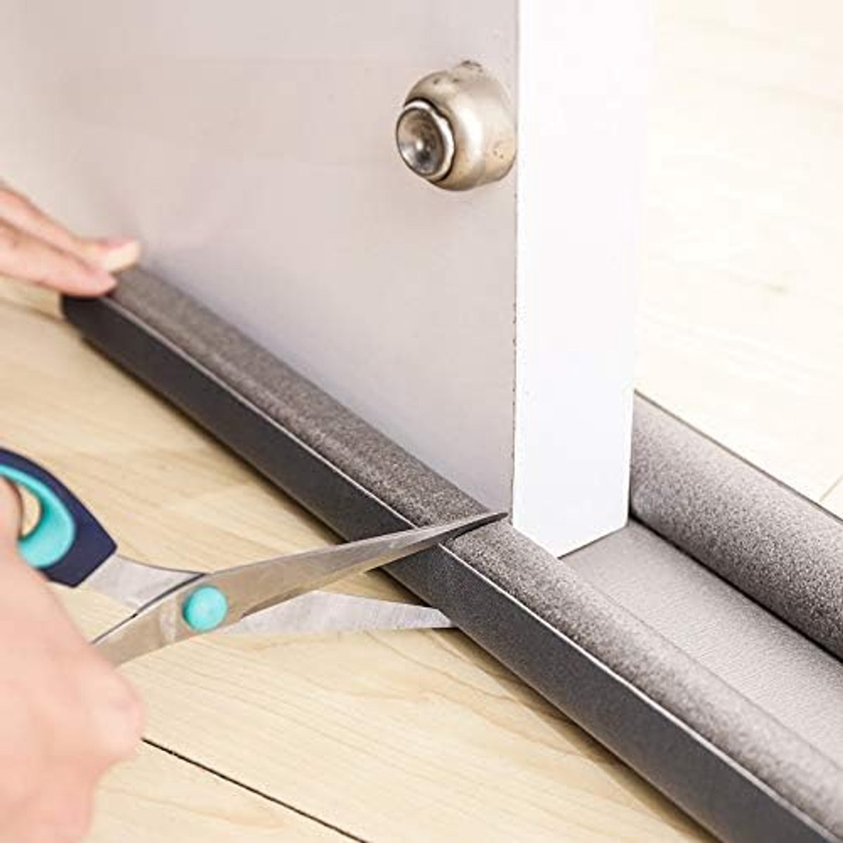 Geluiddichte vermindering ruisdeur bodemafdichting weerstrook onder deurontwerp Guard Excluder luchtstopper 93cm afdichtingsstroken (Color : White, Length : 93cm)
