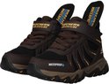 Bruine Skechers wandelschoenen met zwarte mesh en gele accenten. 'WATERPROOF' op de zijkant. Klittenbandsluiting.