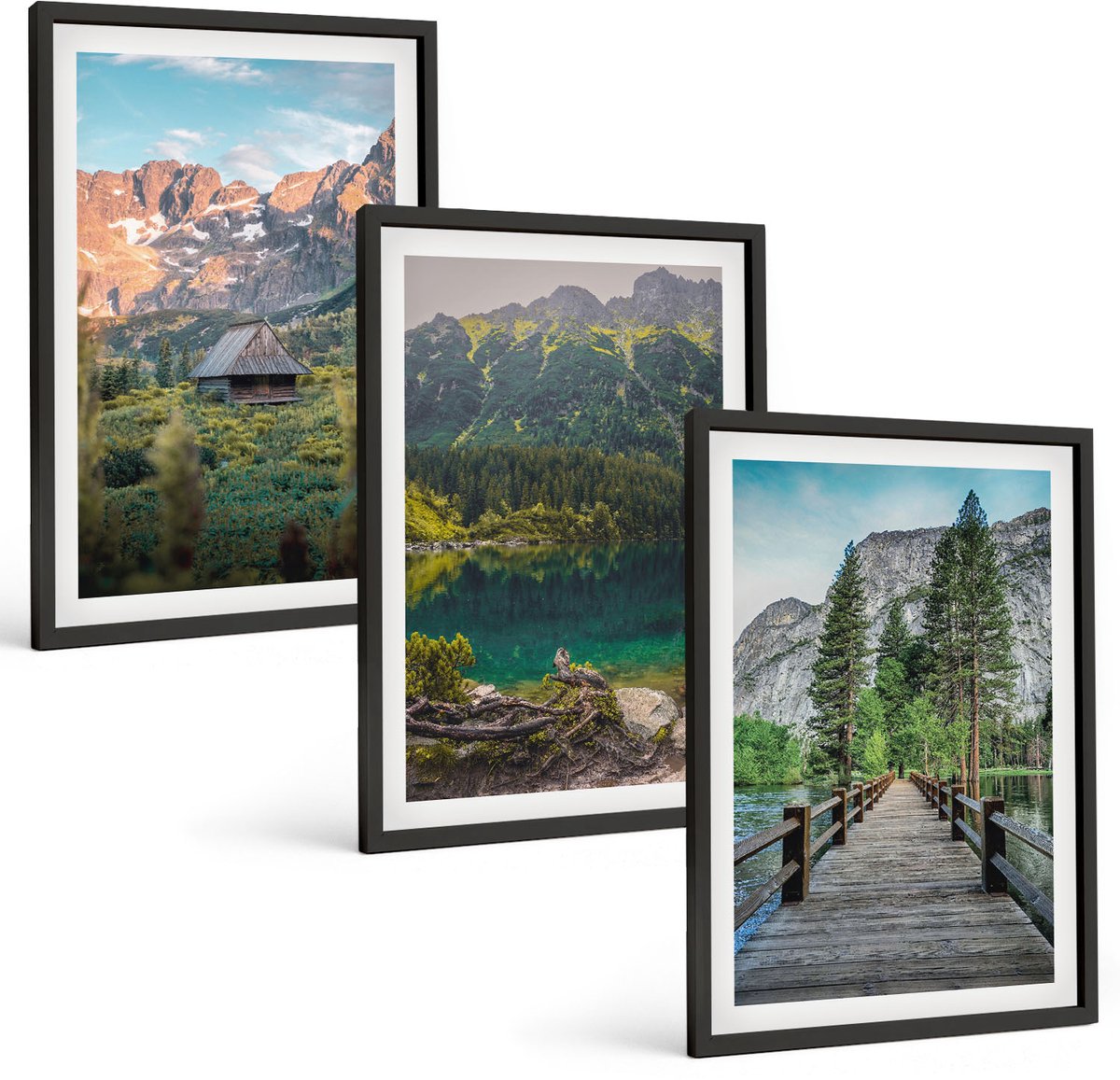 Coloray 3-Delige Schilderij Set - Berglandschap Met Een Meer En Een Houten Steiger - 40 x 60 cm - Muurdecoratie - Wanddecoratie - Slaapkamer - Woonkamer Decoratie