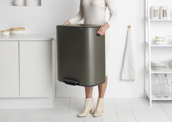 Brabantia Bo poubelle à pédale 60 litres avec seau intérieur synthétique - Platinum