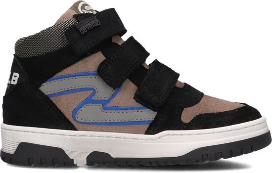Jongens Develab sneaker met klittenbandsluiting in beige, zwart en grijs met blauwe accenten.