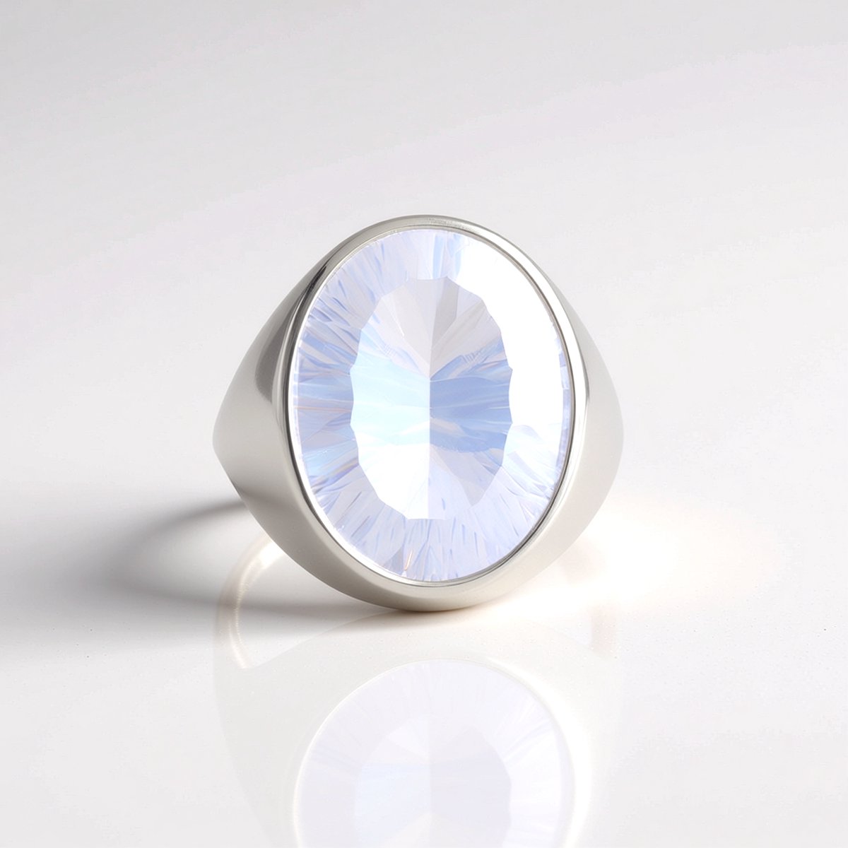 Cavill - Zilveren ring met maanblauwe kwarts 14,004 ct - 925 sterling zilver - concaaf ovaal geslepen edelsteen uit Brazilië - elegante damesring