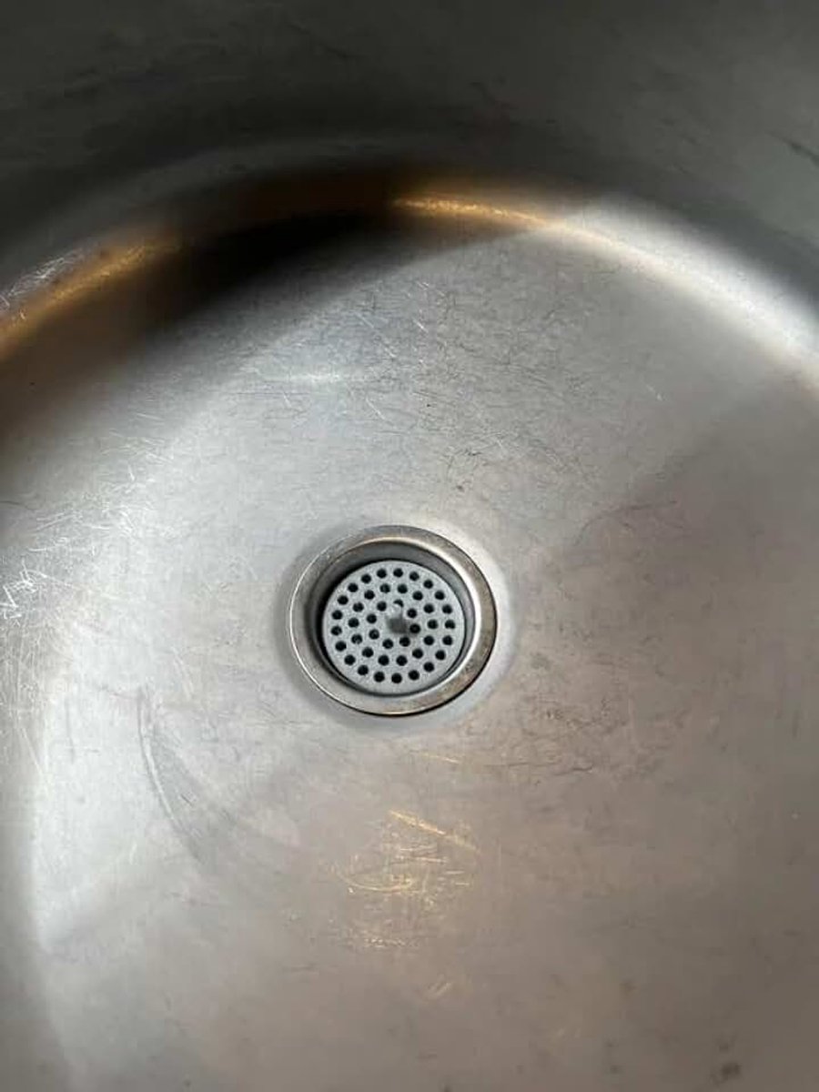 3D-print camper afvoerzeef - 34 mm voor campingspoelbakken, voorkomt voedselresten in de afvalwatertank, kan altijd gemakkelijk worden verwijderd en schoongemaakt - Made in Germany - Zilvermetaal