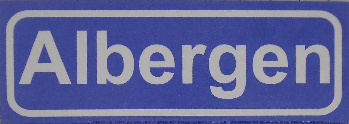 Souv© - koelkast magneet - plaatsnaam bord - kombord - souvenir - koelkastmagneetje - relatiegeschenk Albergen