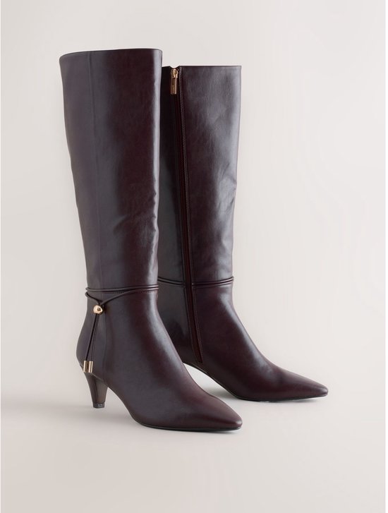 Next - Dames - Forever Comfort® kniehoge laarzen met beugel en spits neus - Rood