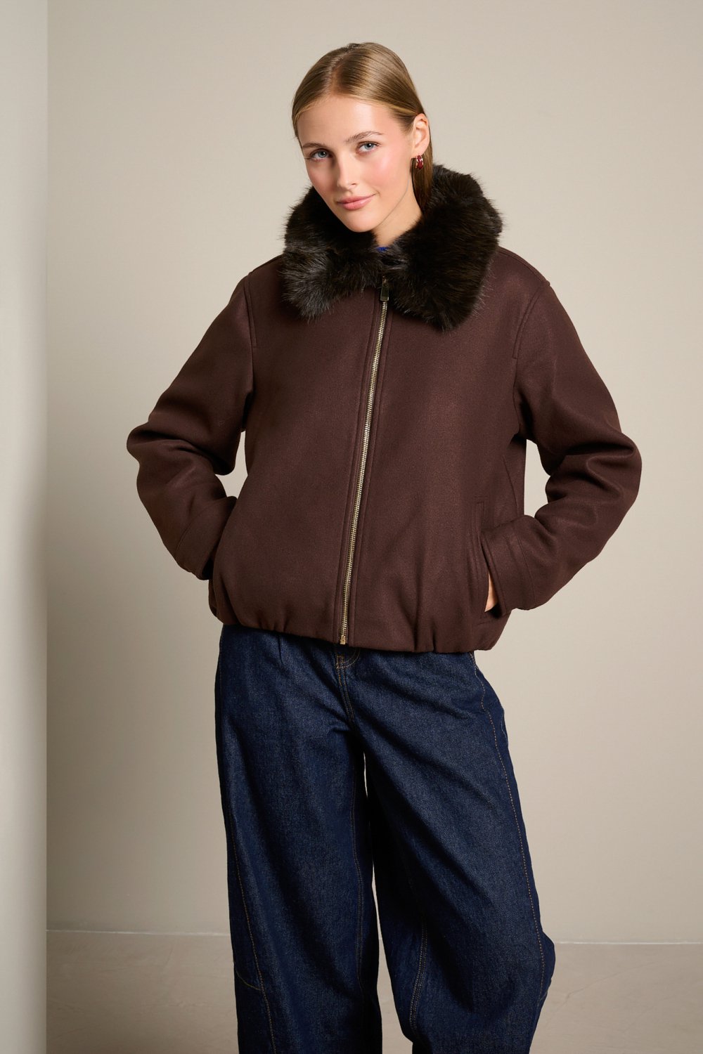 LolaLiza Jas O Bombwool 23000843 3717 Brown Coffee Dames Maat - L