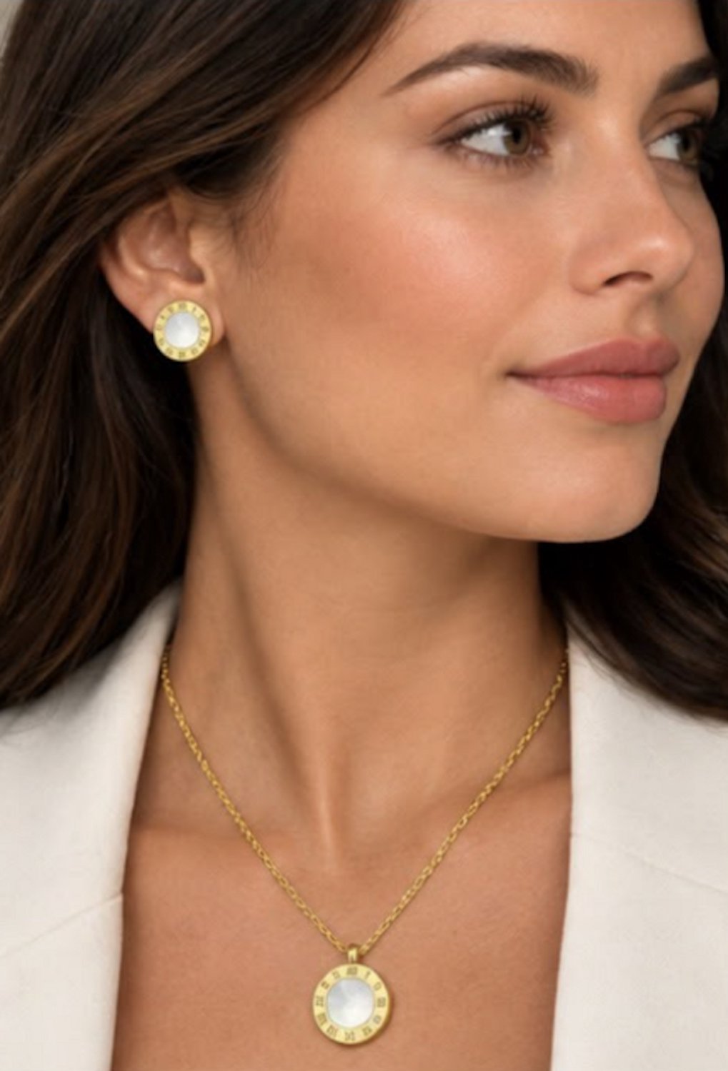 Luxe ketting - oorbellen set - verguld - Zirkonia - Stijlvolle ketting - Goudkleurig - Roestvrijstalen -cadeau -Valentijn - Liefde - Verrassing - Kerst cadeau