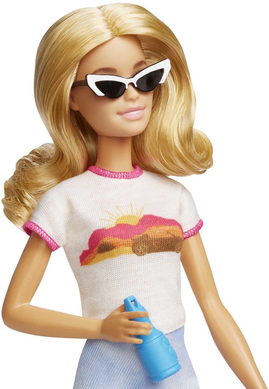 Barbie op reis - Barbiepop met roze koffer en reisaccessoires van Barbie — afbeelding 5