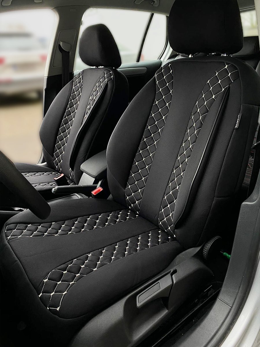 Autostoelhoezen voor VW Golf BJ 1997-06 – Stoelhoezen voor bestuurder en passagier in Zwart/Wit