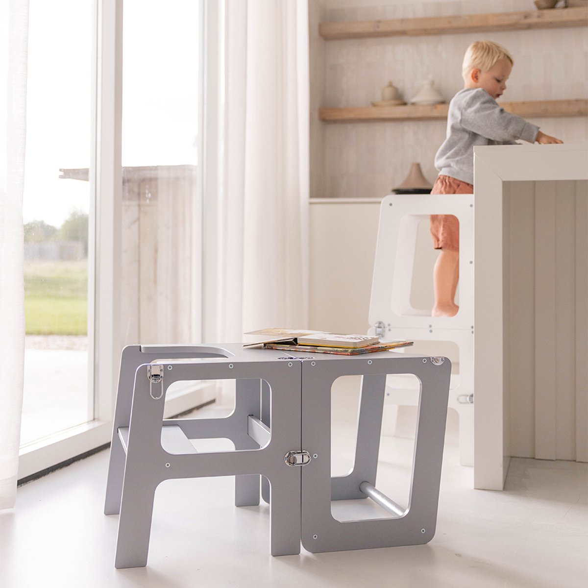 Jindl - Montessori - Leertoren 2-in-1 - Grijs - Keuken hulpjes - Learning Tower - Tafel en Stoelen Set Kinderen