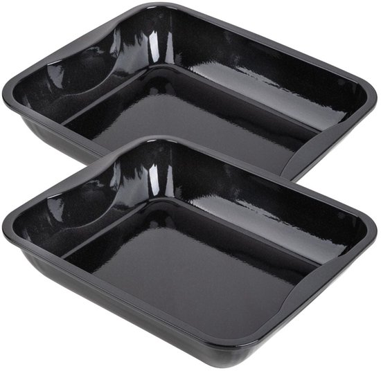 Set van 2 zwarte, rechthoekige, geëmailleerde ovenschaaltjes van Zenker. De schalen hebben een glanzende afwerking en afgeronde hoeken.